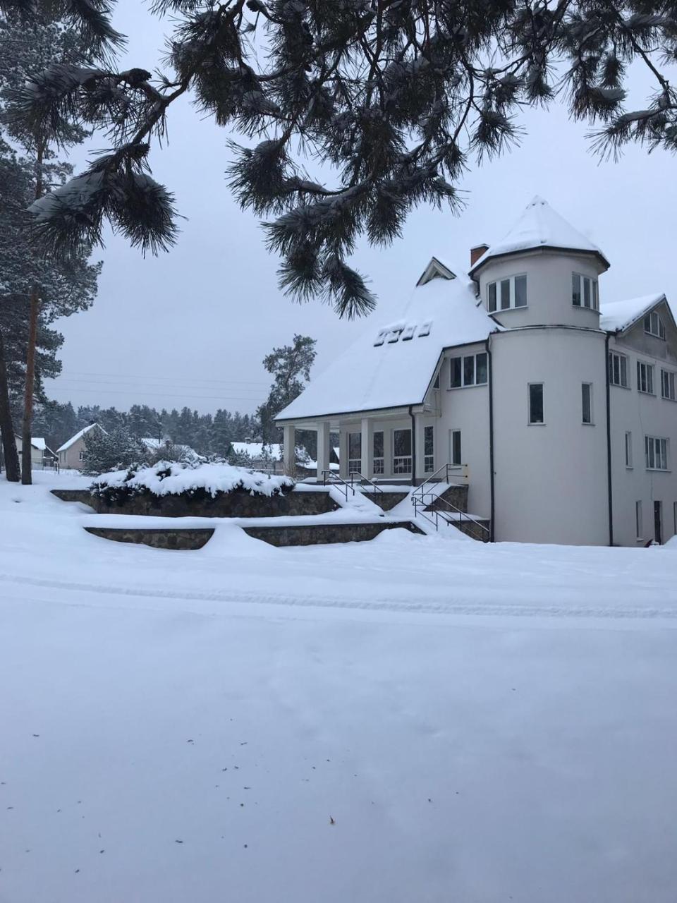 Priedaine Hotel Krāslava Buitenkant foto